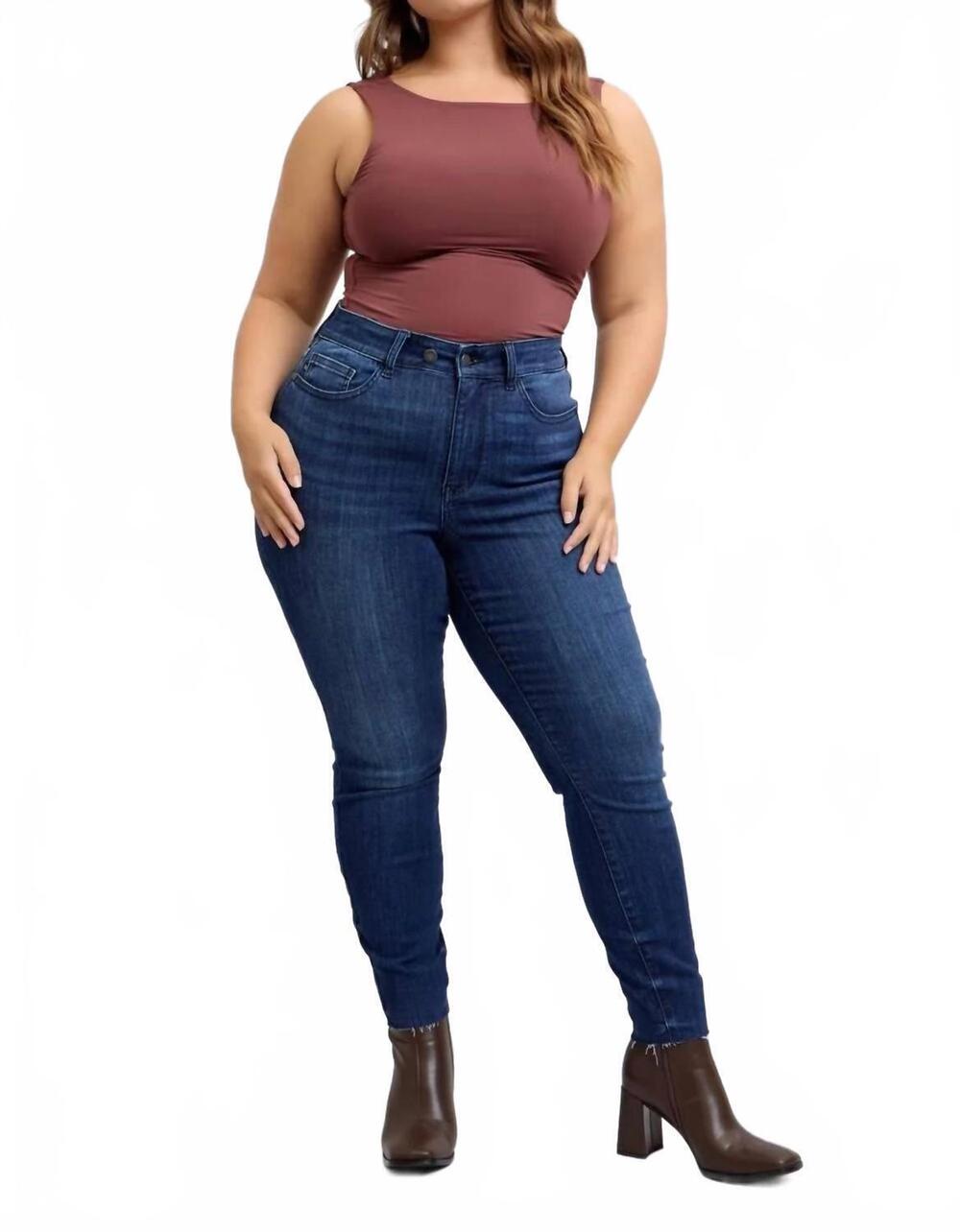 NEW JUDY BLUE mid rise raw hem skinny denim jeans - plus in dark wash
